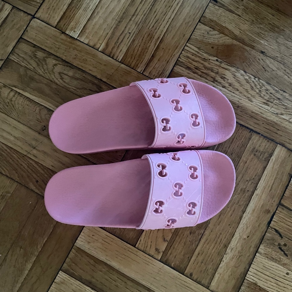 Gucci slides